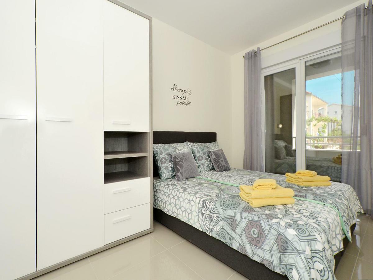 Sunshine Appartement Trogir Buitenkant foto