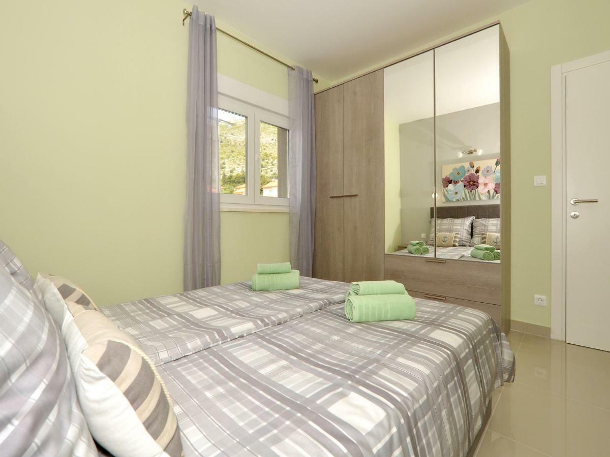 Sunshine Appartement Trogir Buitenkant foto