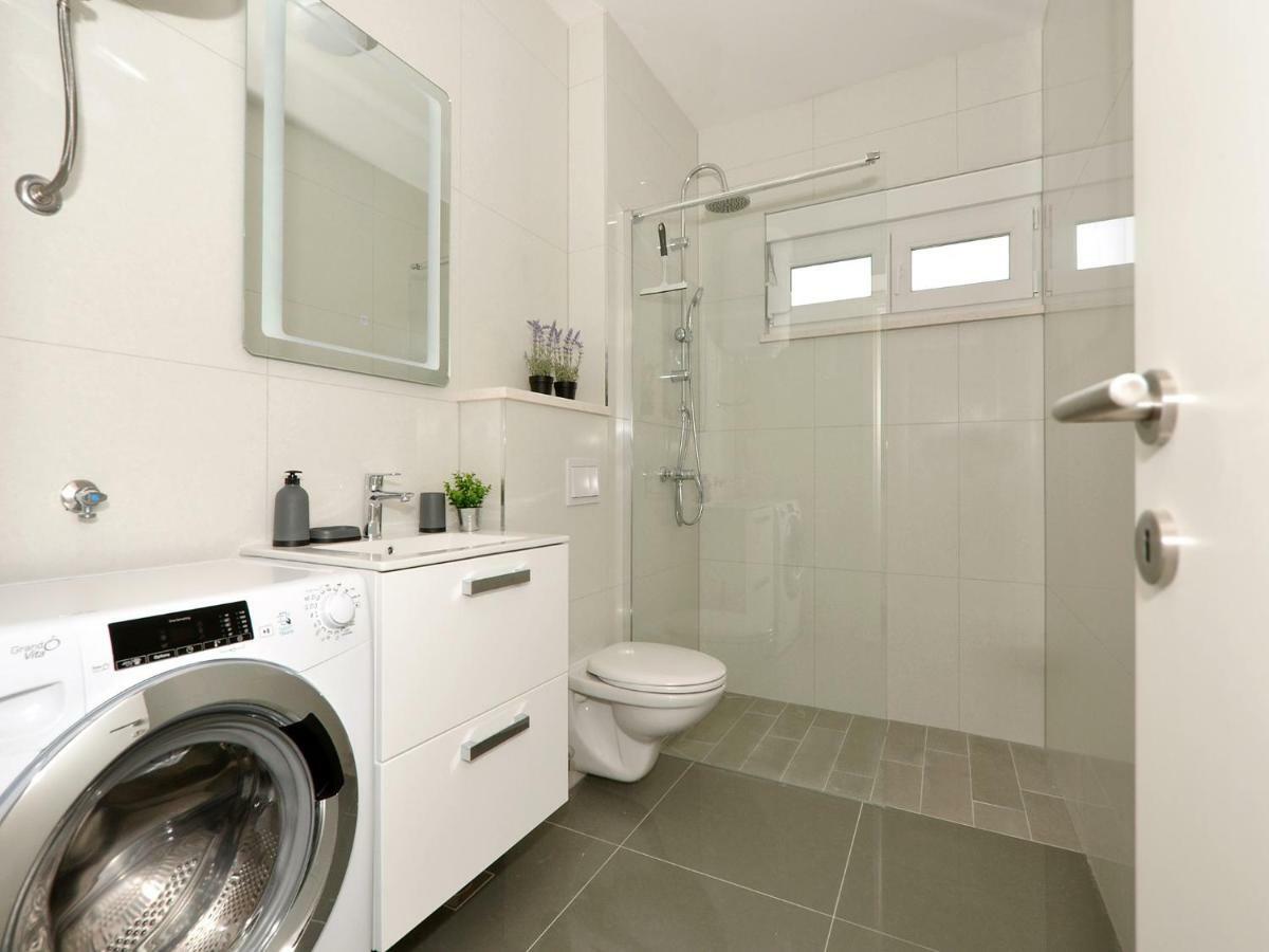 Sunshine Appartement Trogir Buitenkant foto