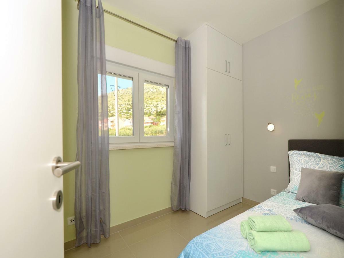 Sunshine Appartement Trogir Buitenkant foto