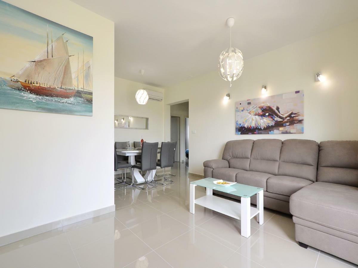 Sunshine Appartement Trogir Buitenkant foto